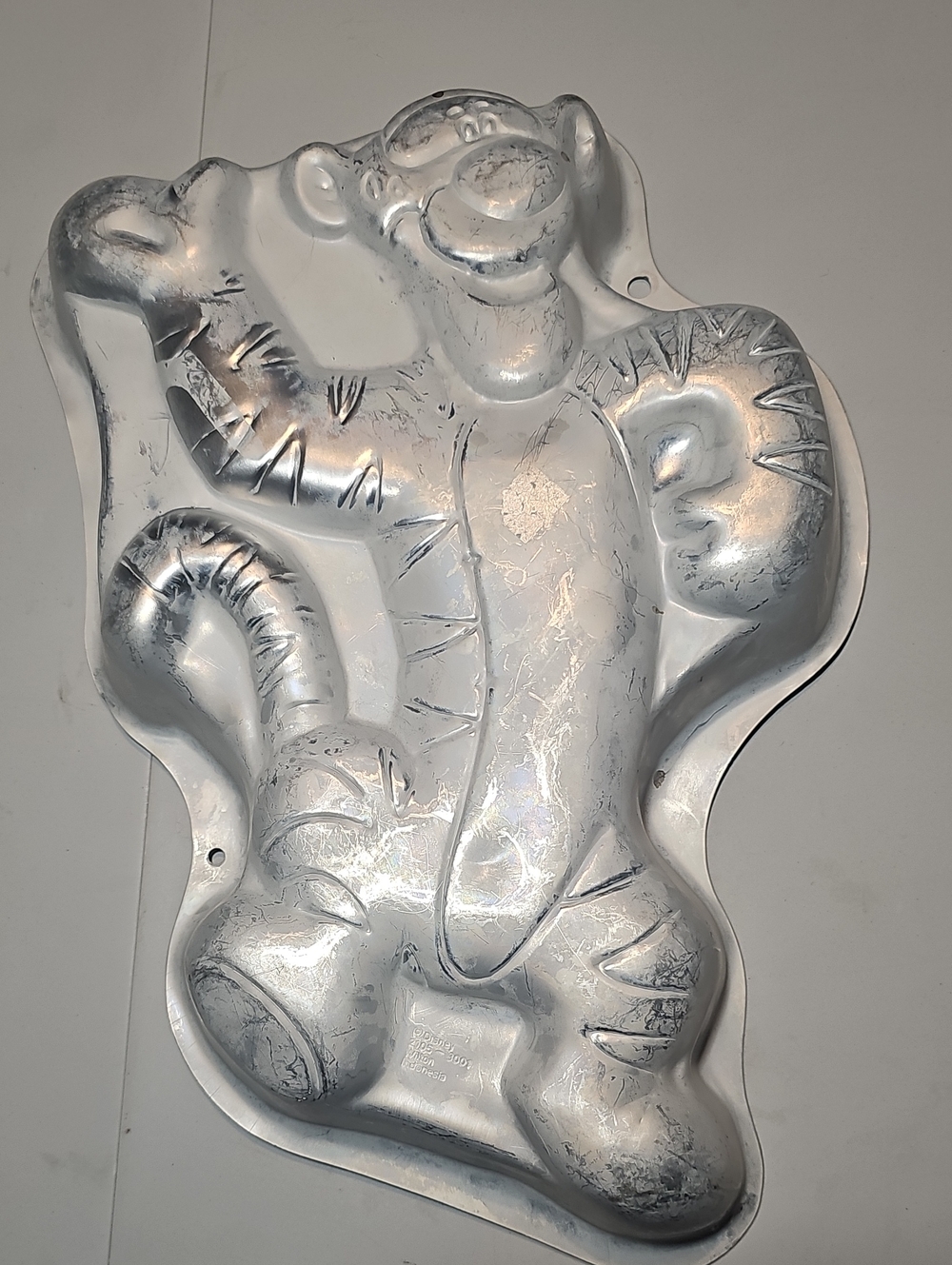 Disney TIGGER Silver Novelty Mold Cake Pan